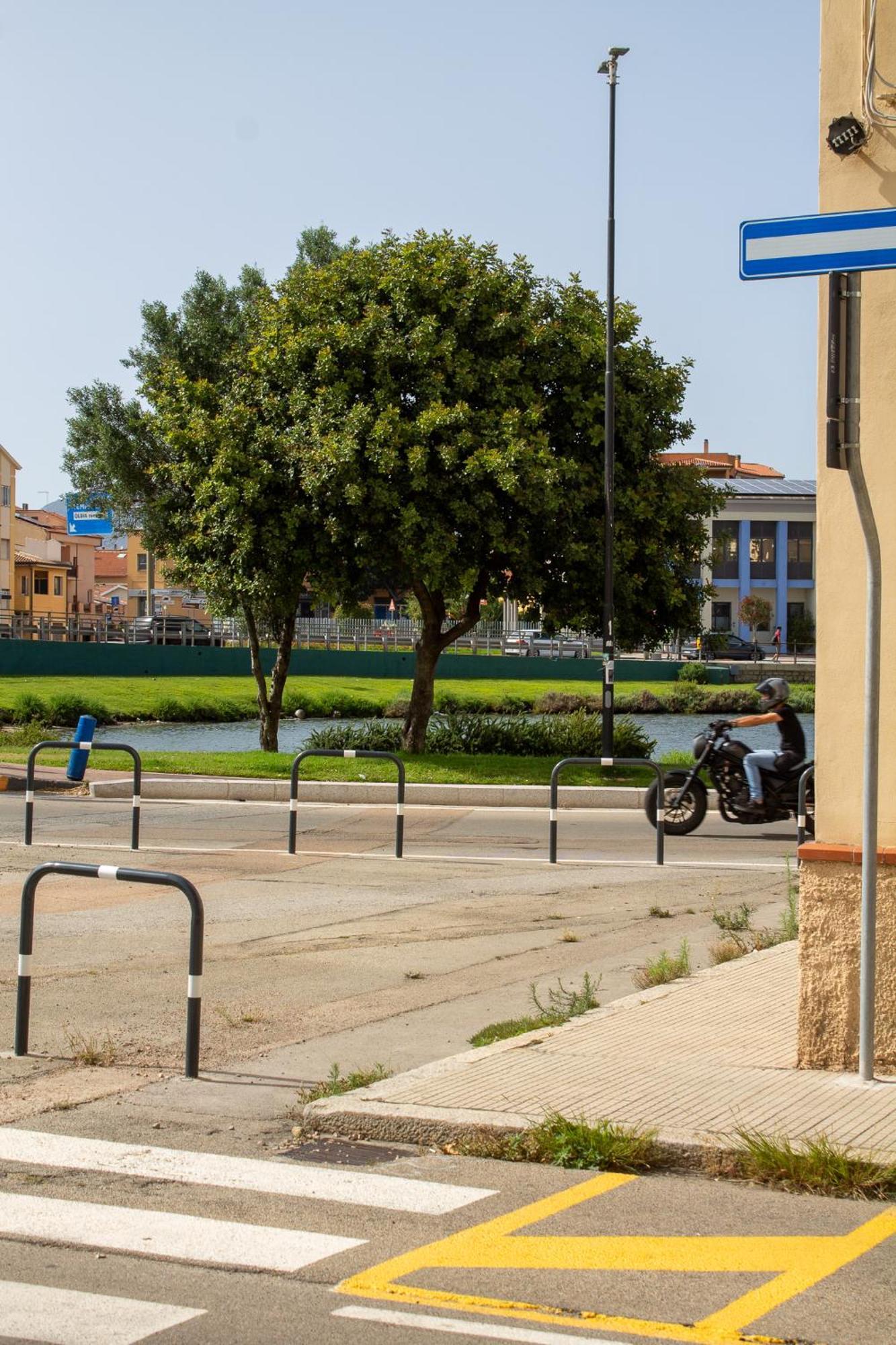Iron-bridge House, Elegant Bay Front * Olbia